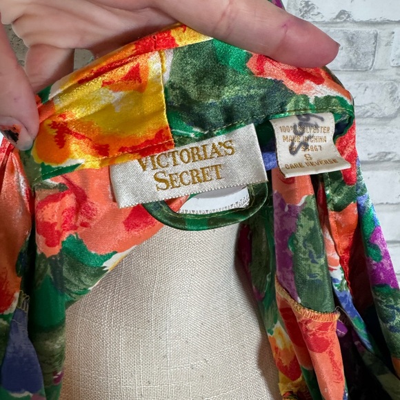 Victoria's Secret Gold Label 80s Boho Retro Floral Kimono Robe - Picture 4 of 9